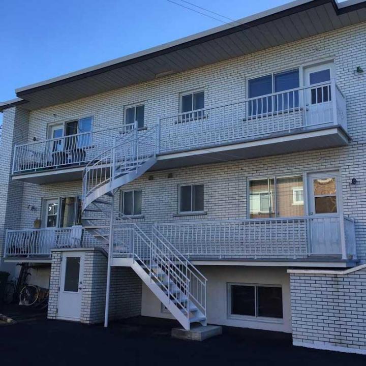 Vente de balcon, Installation de balcon, Rénovation de balcon Montréal