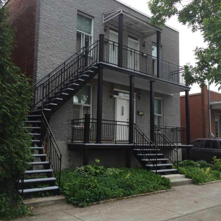 Vente d'escalier intérieur et extérieur, Installation d'escalier intérieur et extérieur, Rénovation d'escalier intérieur et extérieur Montréal