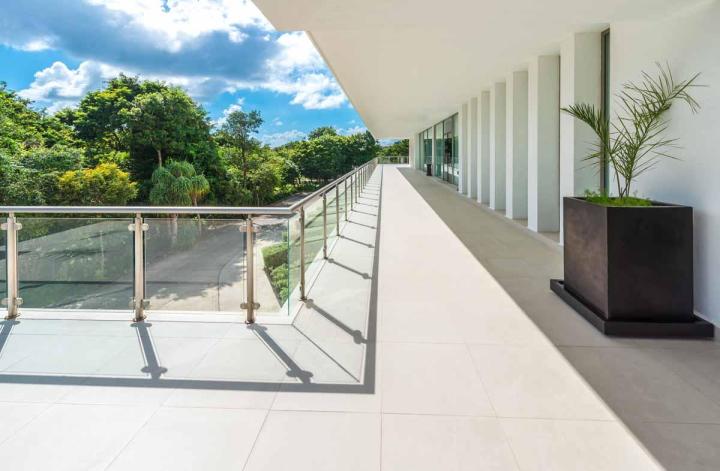 Vente de balcon à Montréal<br>Vendeur de balcon à Montréal<br>Entreprise de vente de balcon à Montréal