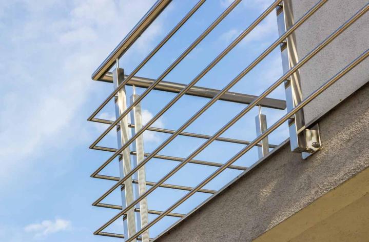 Pourquoi choisir un balcon en fibre de verre à Saint-Léonard ?