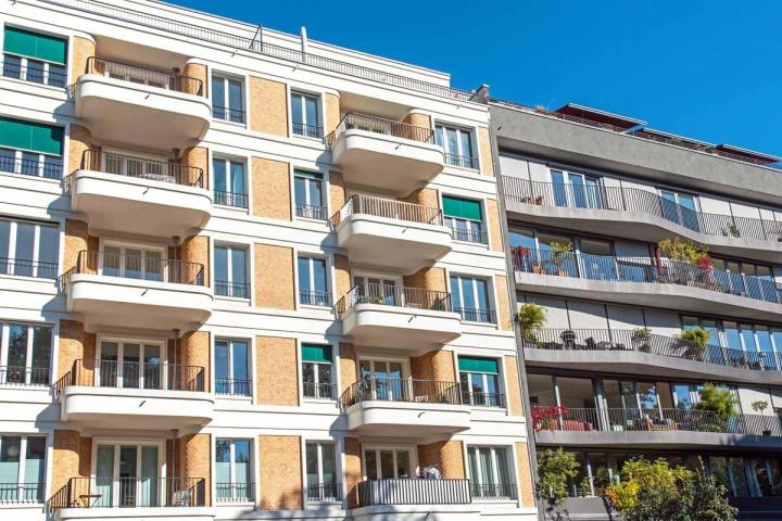 Quelles plantes conviennent le mieux pour un balcon à Saint-Léonard ?<br>Plantes pour un balcon à Saint-Léonard<br>Balcon et plantes à Saint-Léonard
